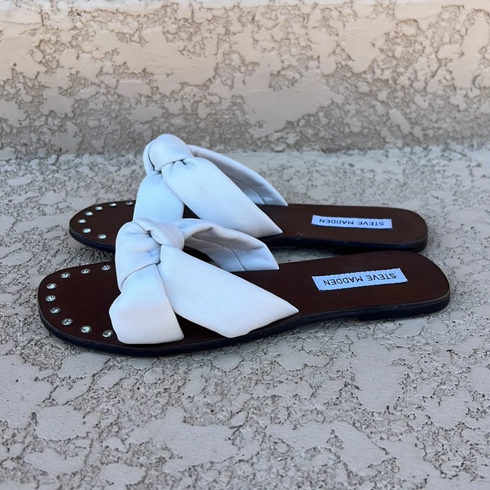 steve madden puffy strap bone leather sandals with rhinestones - Picture 3 of 5